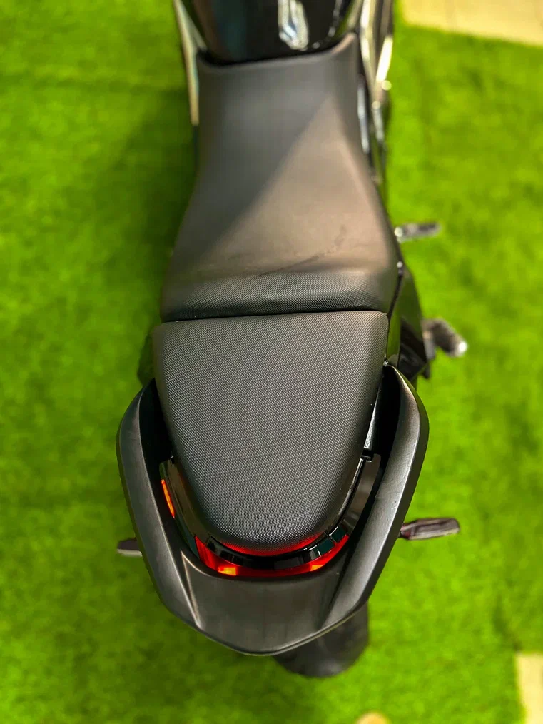 Электромотоцикл Ducati Diavel (с пробегом)