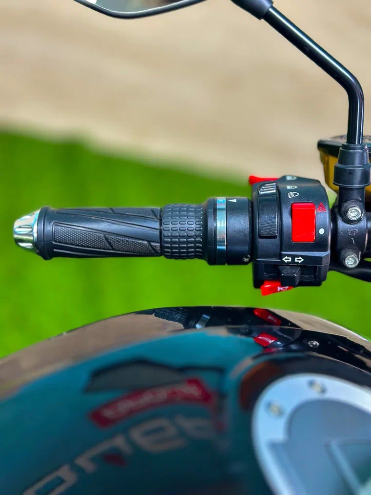 Электромотоцикл Ducati Diavel (с пробегом)